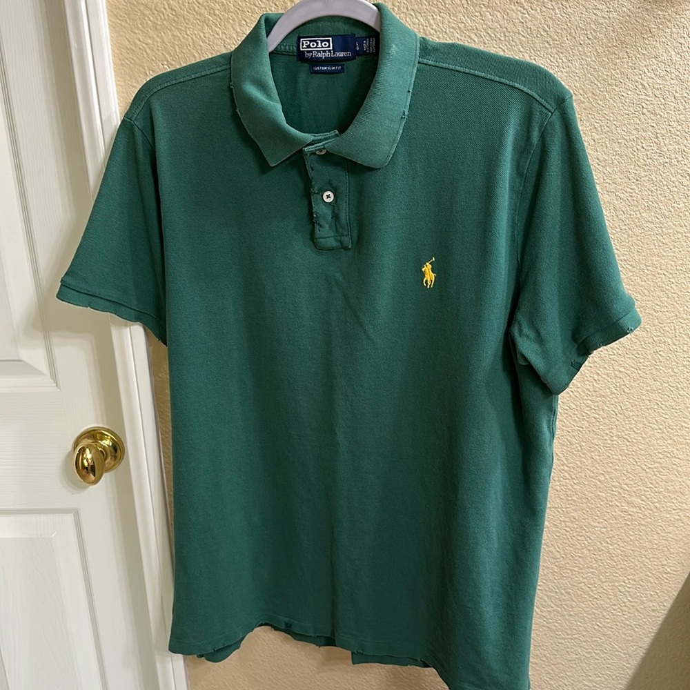 Ralph Lauren polo shirt, size large, custom slim fit, good condition